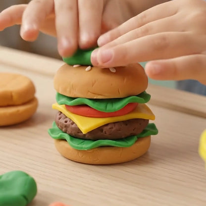 Hamburger od plastelina – kifla, meso, sir i salata, napravio ga je dete