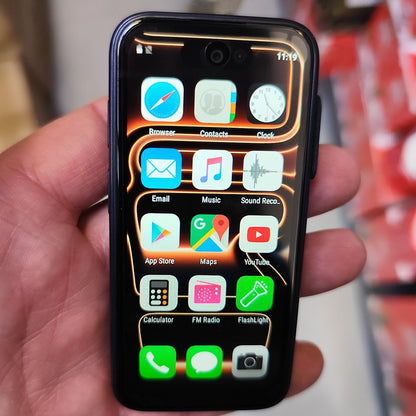 Mini telefon 17Pro – 4 inča ekran sa Android aplikacijama