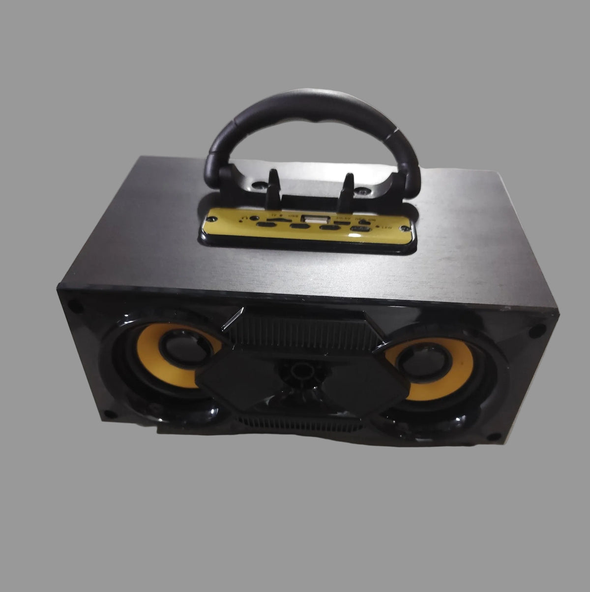 Prenosivi Bluetooth zvučnik sa ručkom i panelom – USB, TF i AUX ulaz