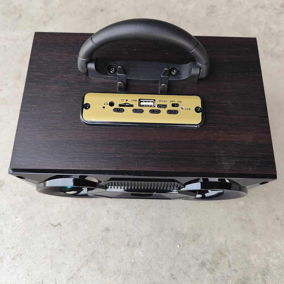 Sova zvučnik odozgo – panel sa USB, TF, AUX ulazom i ručkom